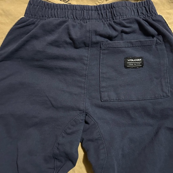 Boys Volcom Matching Set - Picture 5 of 6